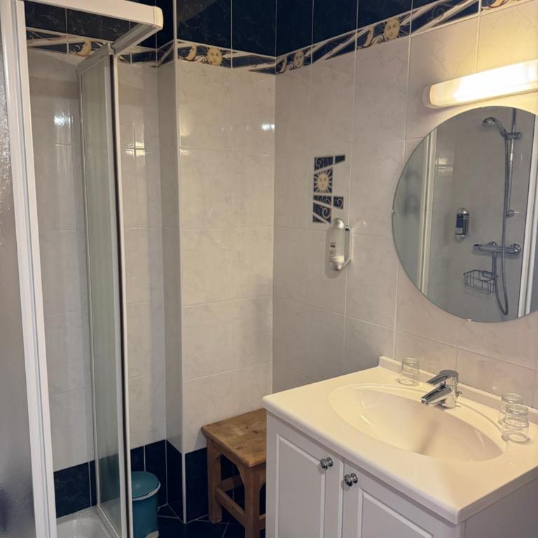 Le Schuss - Chambre Triple – Vue sur Montagne - 6