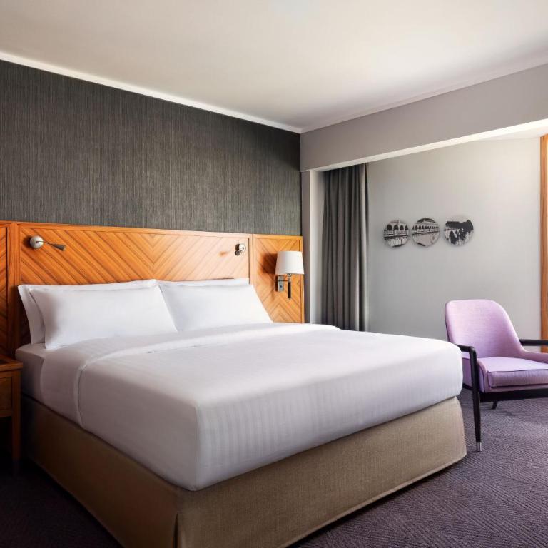 Paris Marriott Rive Gauche Hotel & Conference Center - Suite Hemingway Lit king-size avec Connexion Wi-Fi - 4