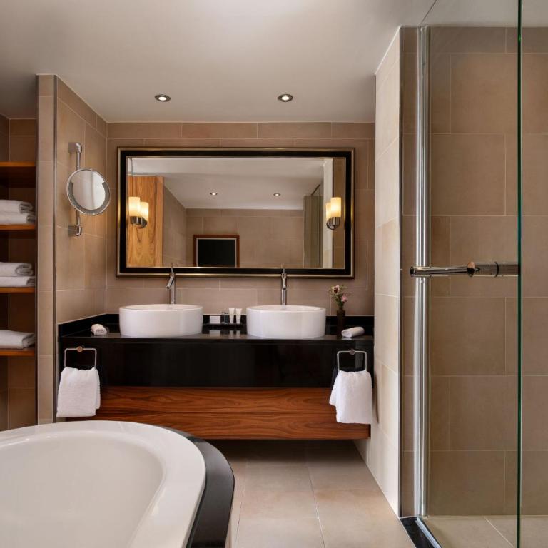 Paris Marriott Rive Gauche Hotel & Conference Center - Suite Hemingway Lit king-size avec Connexion Wi-Fi - 6
