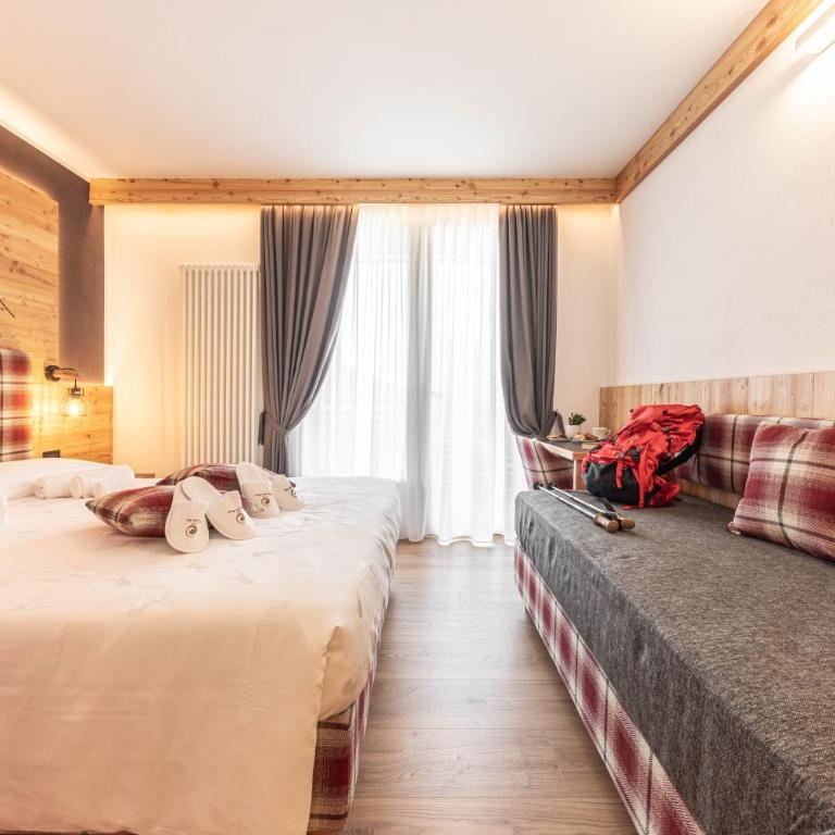 Hotel La Perla - Triple Room - 5