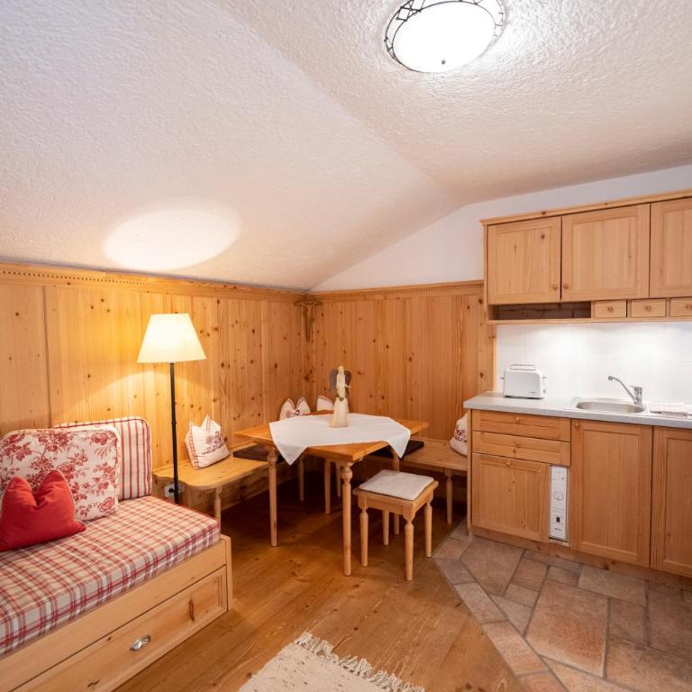Haus Leithner - Suiten & Apartments - Suite mit Bergblick - 9