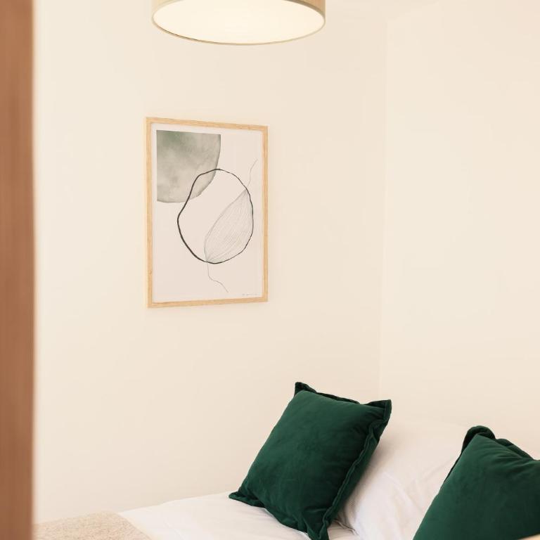 En plein centre du village ! - One-Bedroom Apartment - 17