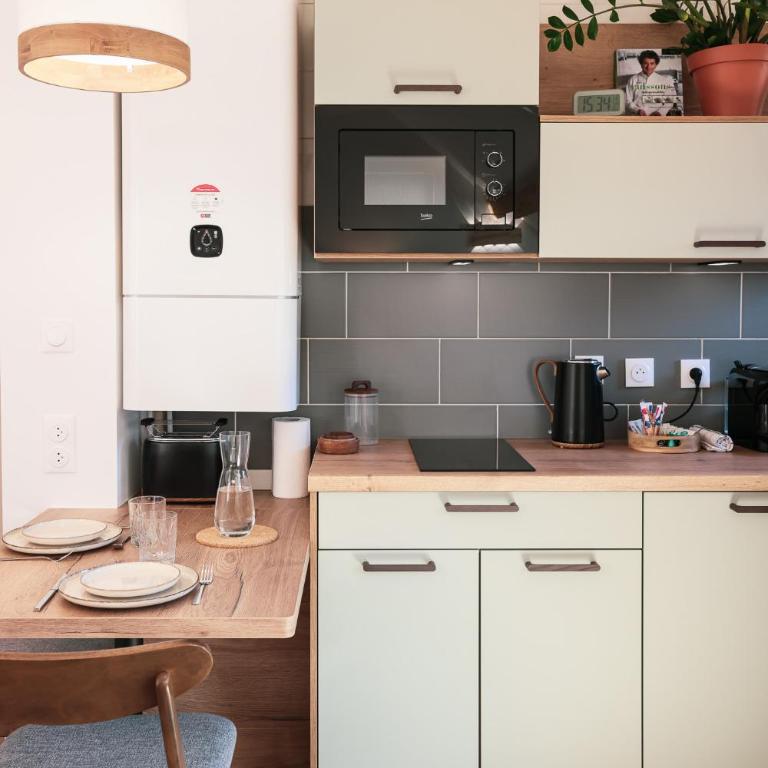 En plein centre du village ! - One-Bedroom Apartment - 33