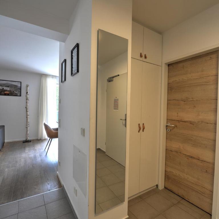 Der Gletscherblick By Kaprun Rentals - Two-Bedroom Apartment with Mountain View - 9