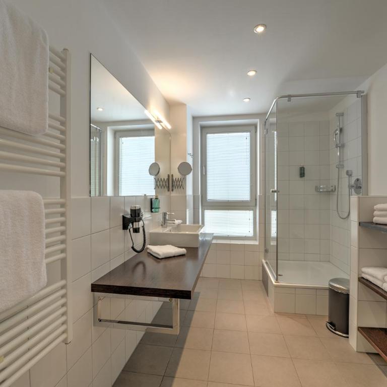Der Gletscherblick By Kaprun Rentals - Two-Bedroom Apartment with Mountain View - 11