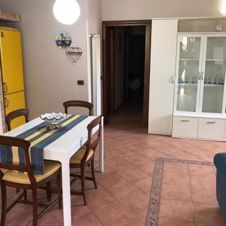 La villa di Turi - Three-Bedroom Villa - 10