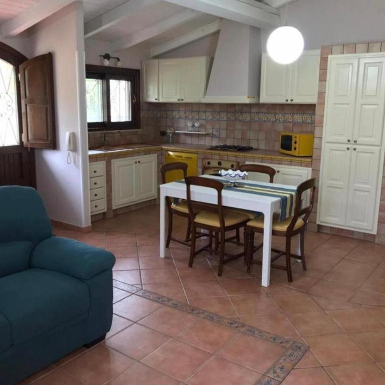 La villa di Turi - Three-Bedroom Villa - 11
