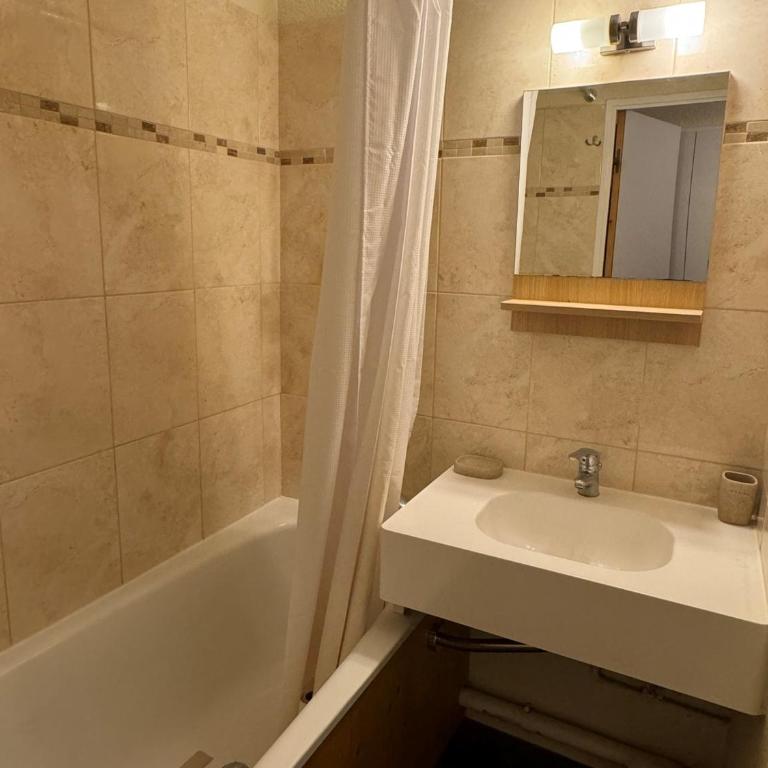 Appartement confortable 5 pers au pied des pistes - Appartement 1 Chambre - 11