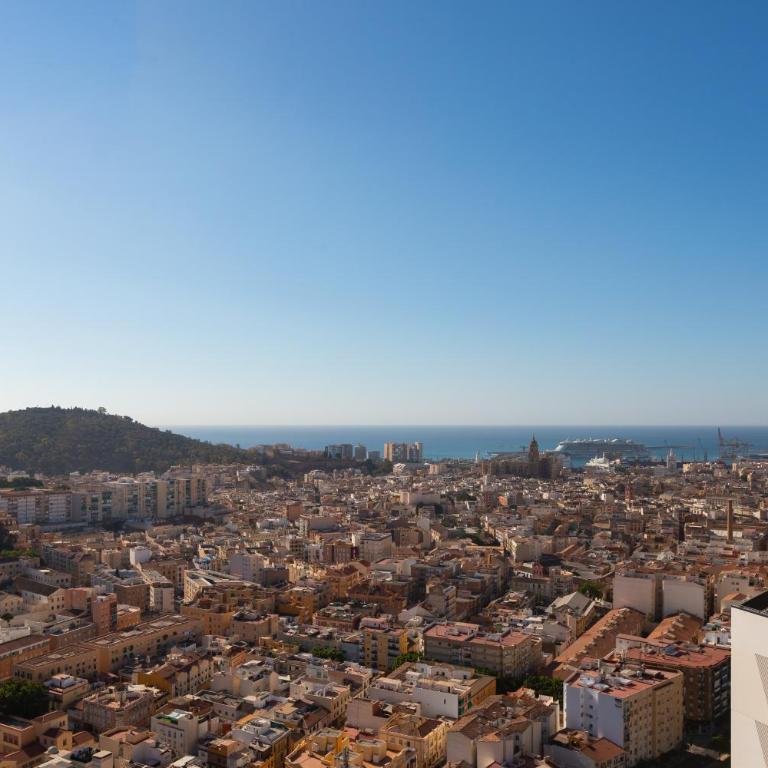 Unique Three-Bedroom Apartment in the Heart of Malaga - Apartamento Deluxe de 3 dormitorios - 14