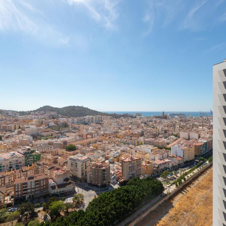 Unique Three-Bedroom Apartment in the Heart of Malaga - Apartamento Deluxe de 3 dormitorios - 15