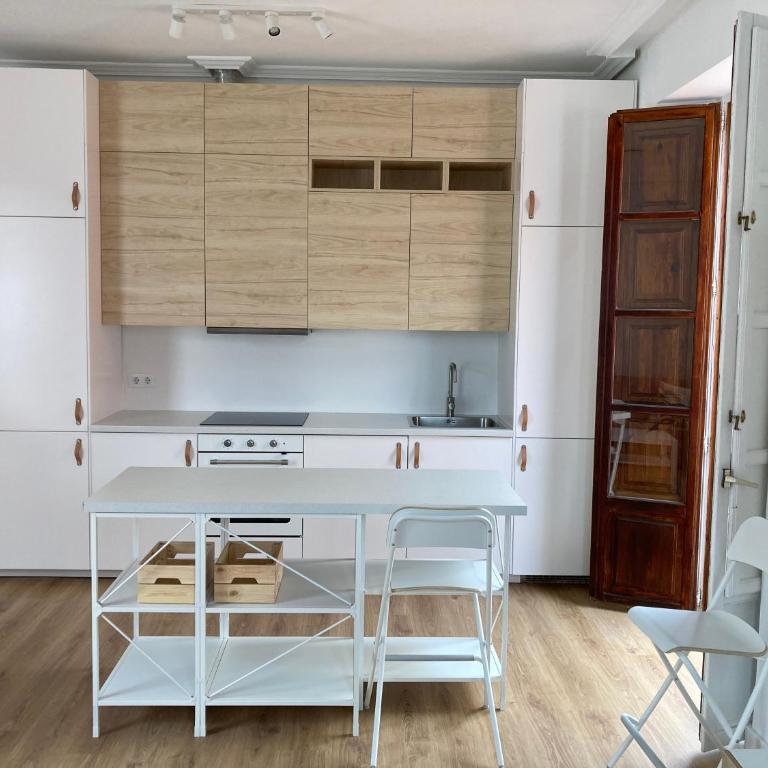 Eduardo Dato 9 - Apartamento de 1 dormitorio - 2