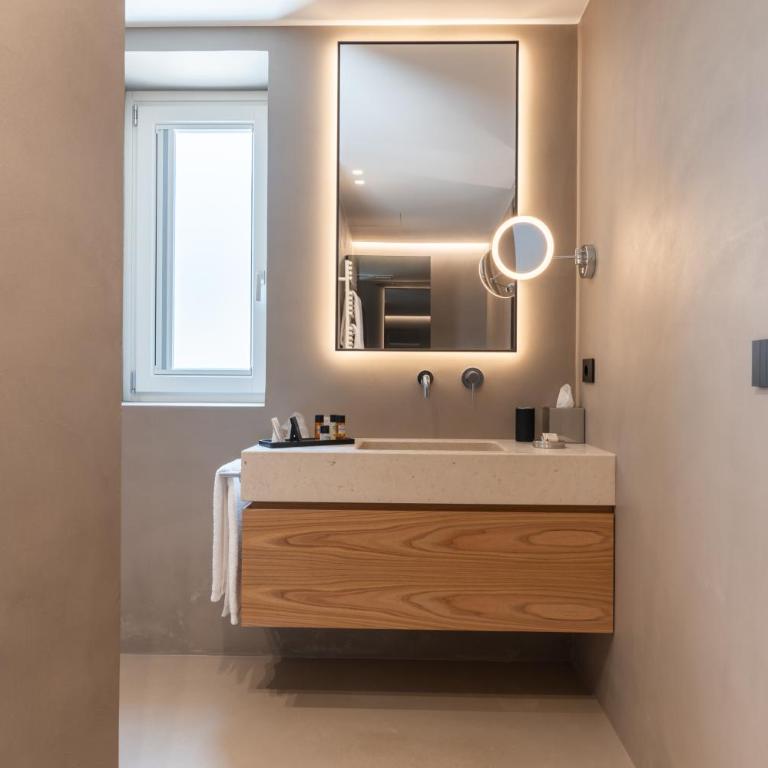 Essenza Relais Contemporaneo - Camera Tripla Superior - 11