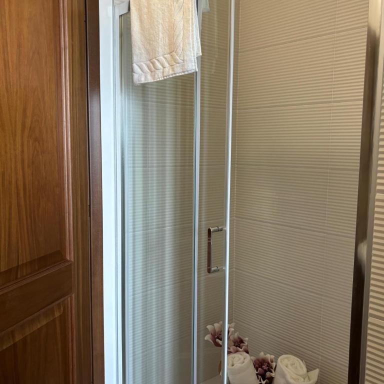Bed & Breakfast Residenza Cuore - Camera Tripla con Bagno - 2