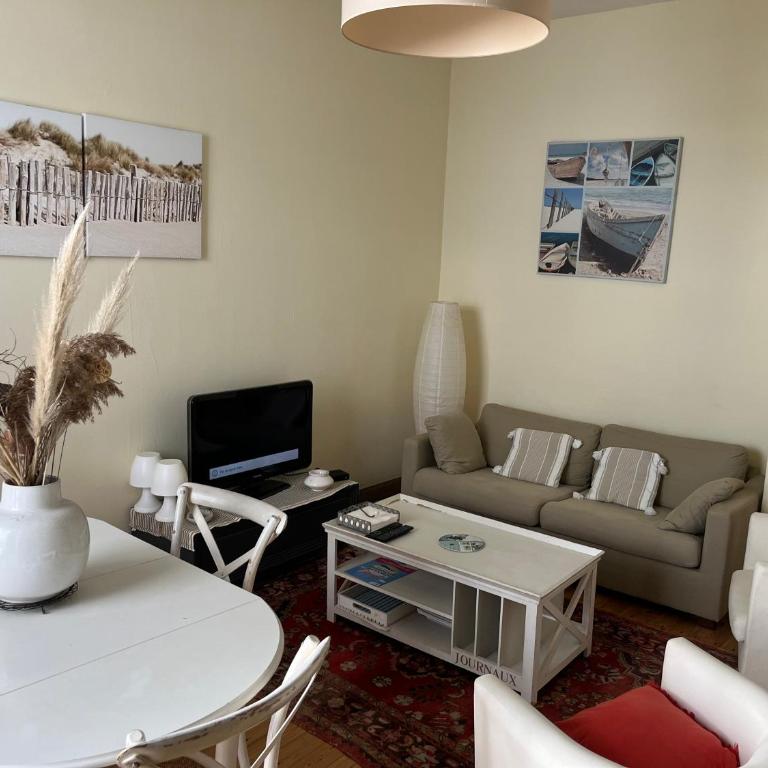Bisson - One-Bedroom Apartment - 2