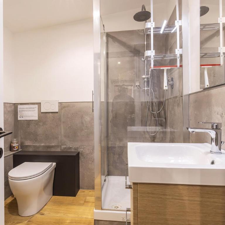 Titina Suites Apartment Rome - Monolocale con Balcone - 2
