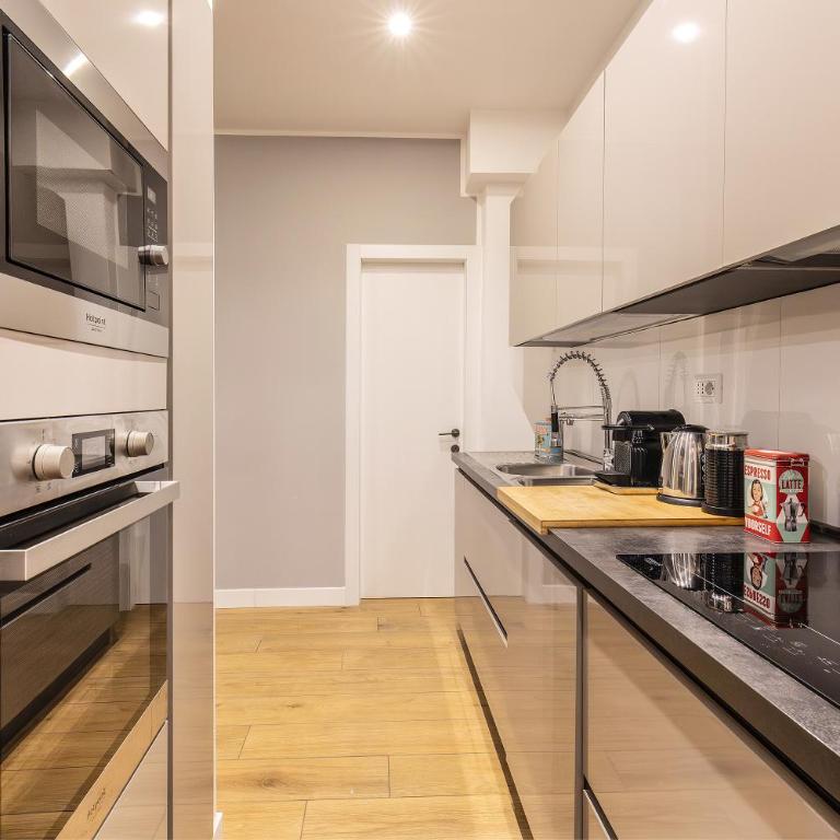 Titina Suites Apartment Rome - Monolocale con Balcone - 6