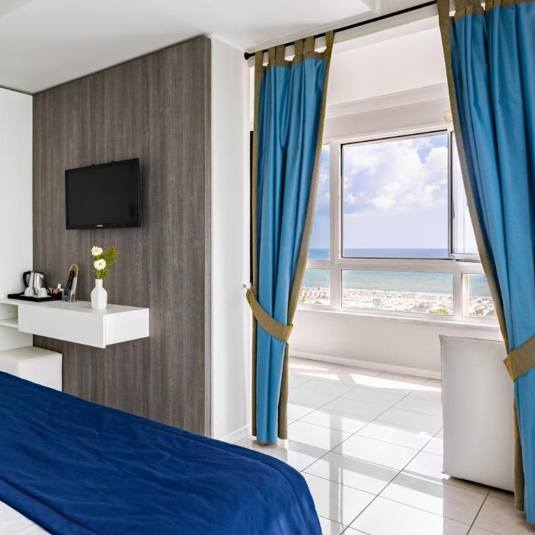 Hotel Cristallo - Suite with Sea View - 3