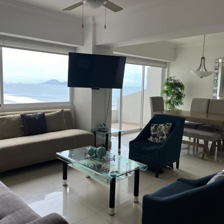Departamento a pie de playa - Two-Bedroom Apartment - 9