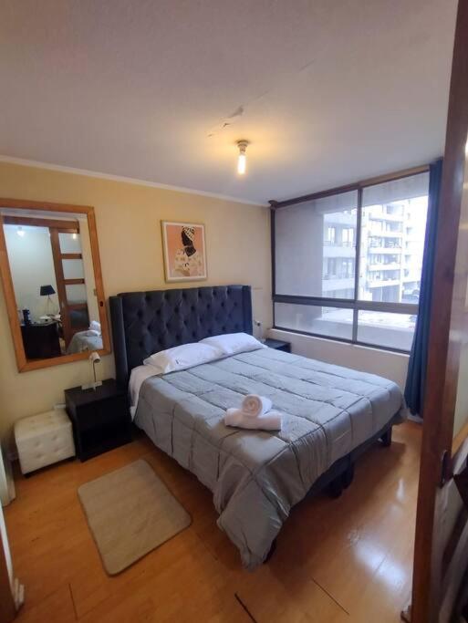 Departamento Ulises, Acogedor Departamento para 2, Metro Santa Lucía - One-Bedroom Apartment - 10