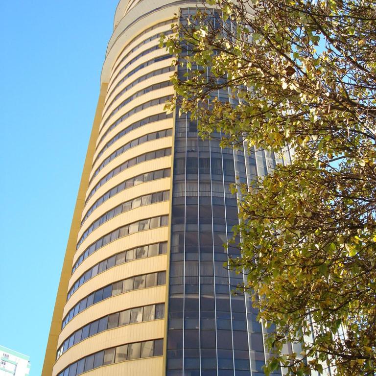 Dept. Céntrico en La Paz con bella vista - Apartamento de 3 dormitorios - 2