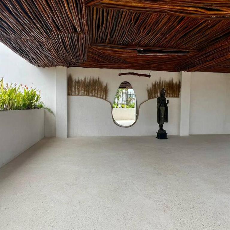 Comfy plounge pool studio - One-Bedroom Apartment - 2