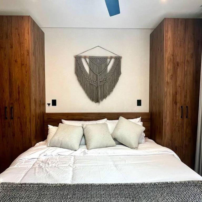 Comfy plounge pool studio - One-Bedroom Apartment - 16