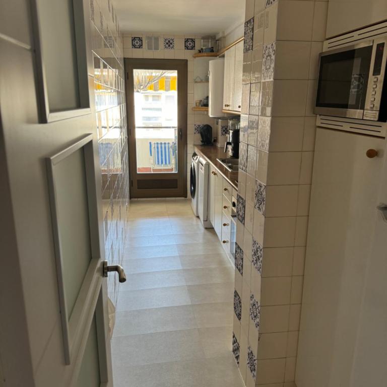 Super Apartamento en playa de la Pineda - Apartment - 27