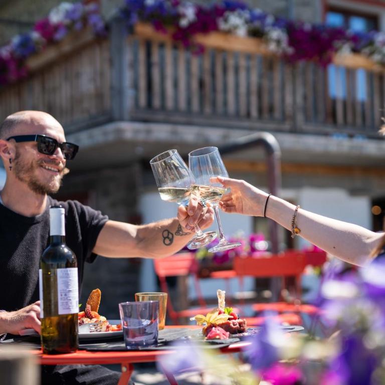 CHALET DES ALPES - Double or Twin Room - 25