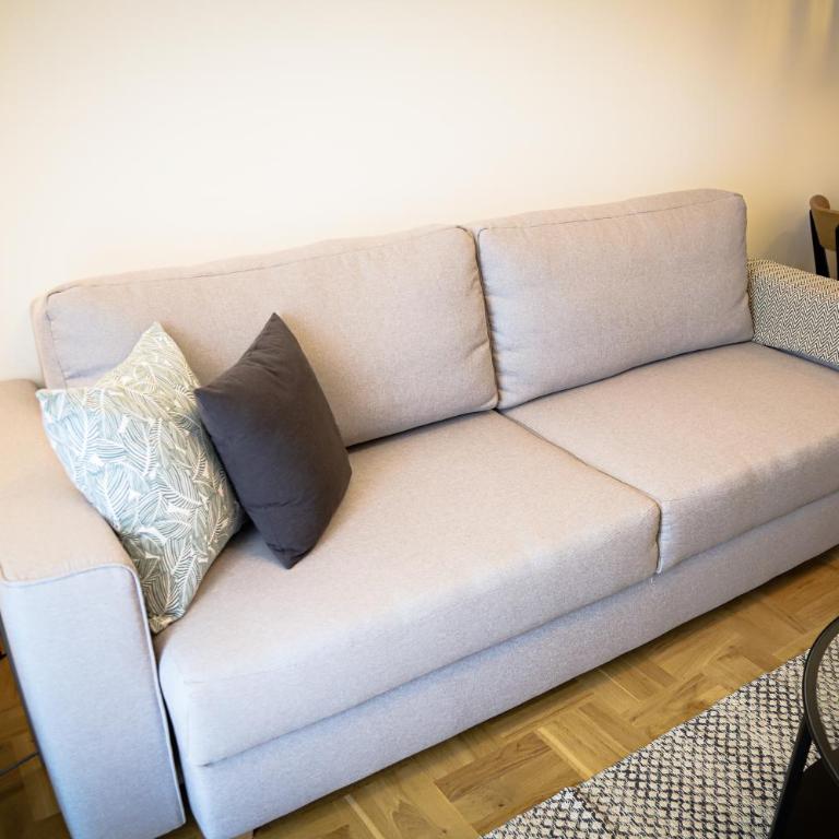 Grey Apartment On the Hill - One-Bedroom Apartment - 30
