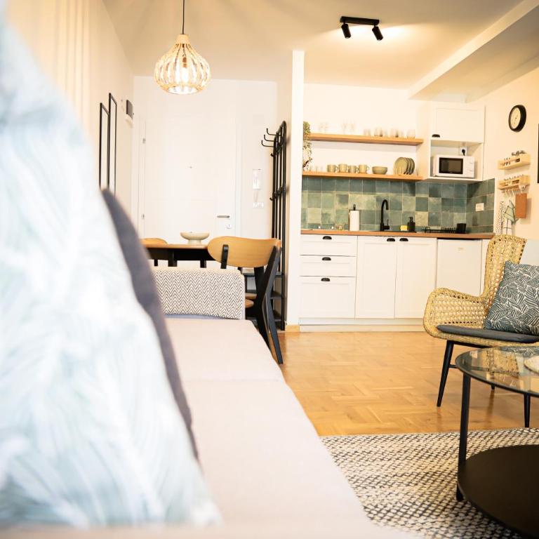 Grey Apartment On the Hill - One-Bedroom Apartment - 42