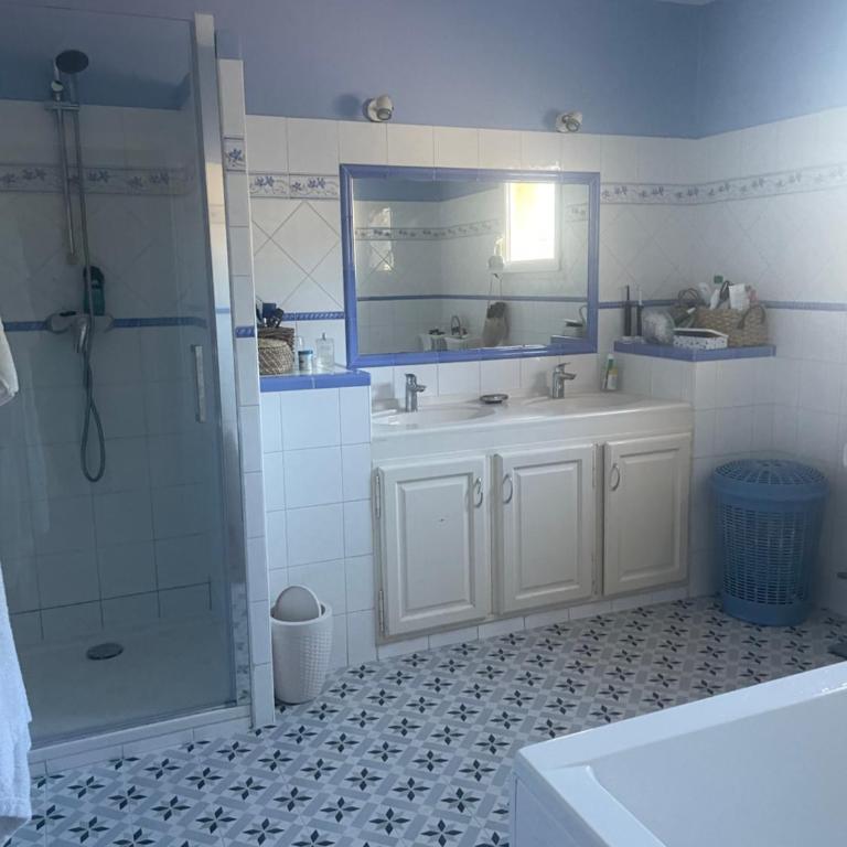 Villa avec piscine privée à Avignon - Villa with Private Pool - 7