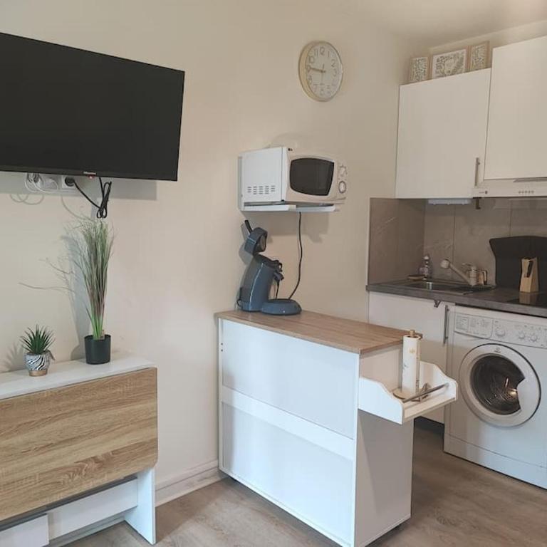 studio cabine avec véranda et terrasse - Appartement 1 Chambre - 4