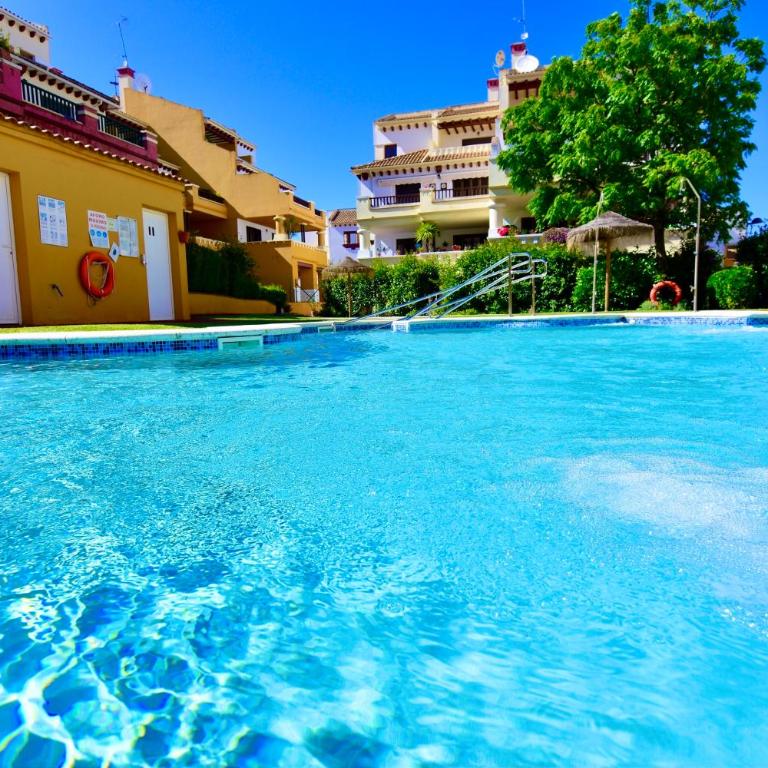 Pura Villa- Buganvillas Ayamonte - Apartamento Deluxe de 2 dormitorios con vistas al jardín - 7