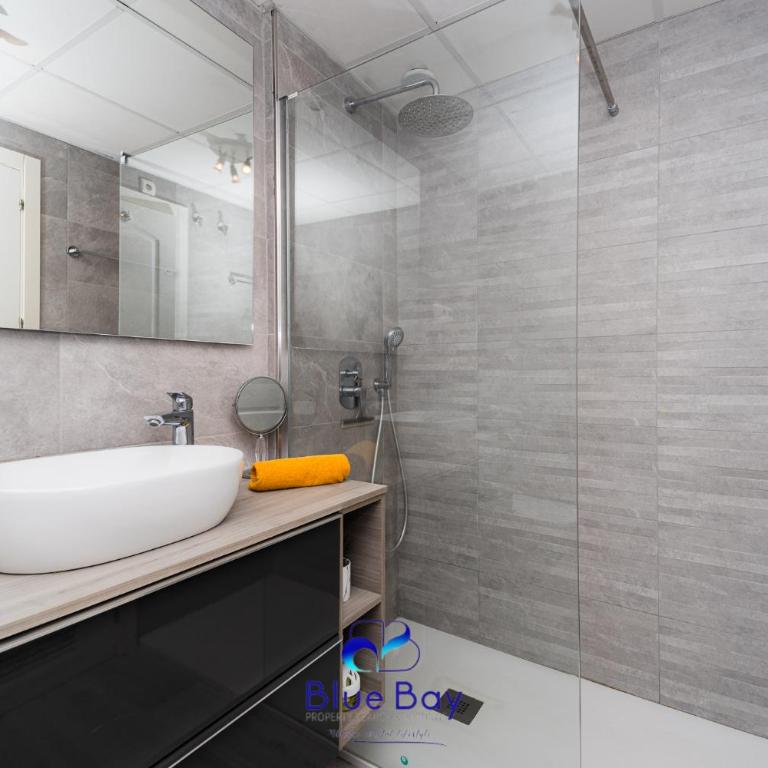 Lynnes Balcony - Superior Apartment - 29