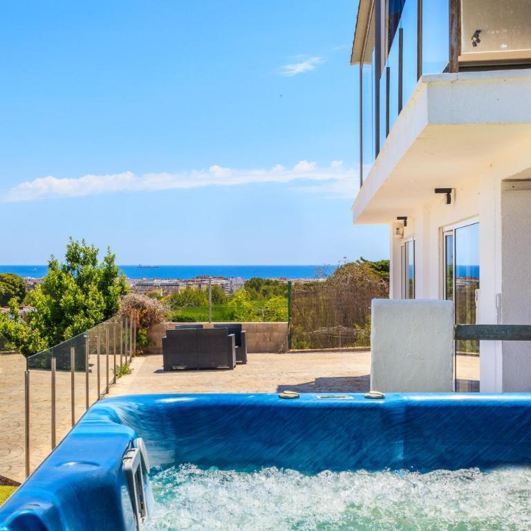 PANORAMIC VILLA - Only Families - Villa con piscina privada - 4