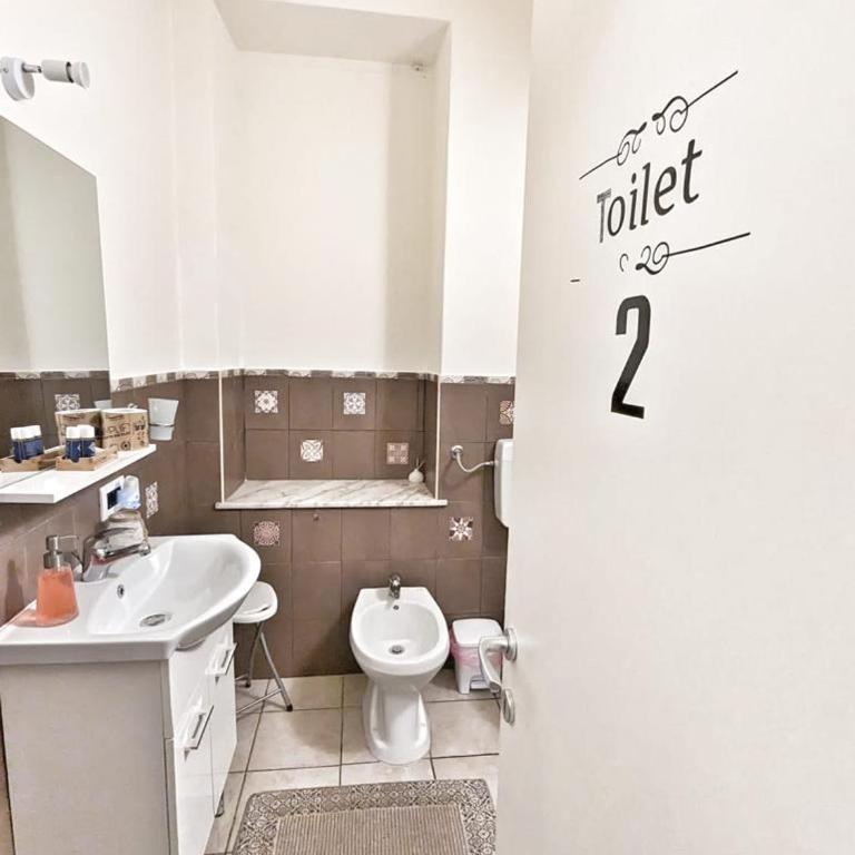 B&B Villareale 35 - Camera Quadrupla con Bagno Privato Esterno - 9