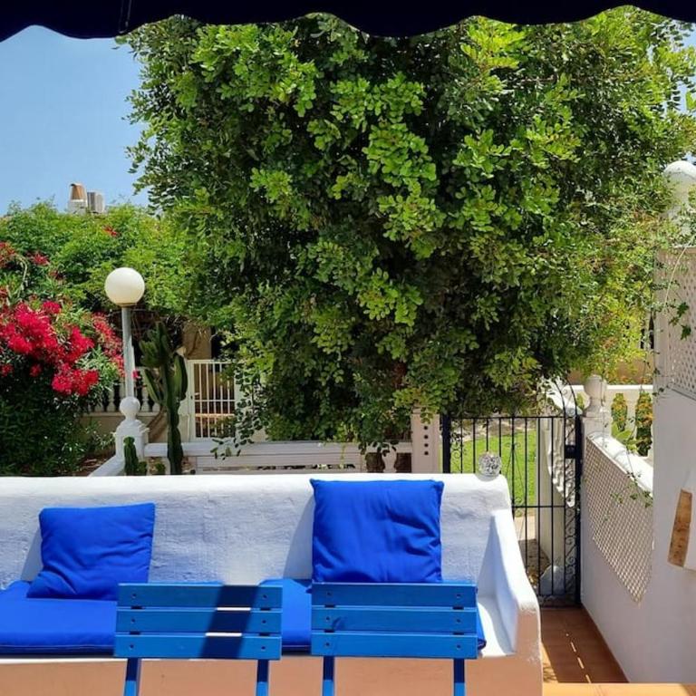 Casa Azul de Agnes - Two-Bedroom House - 33
