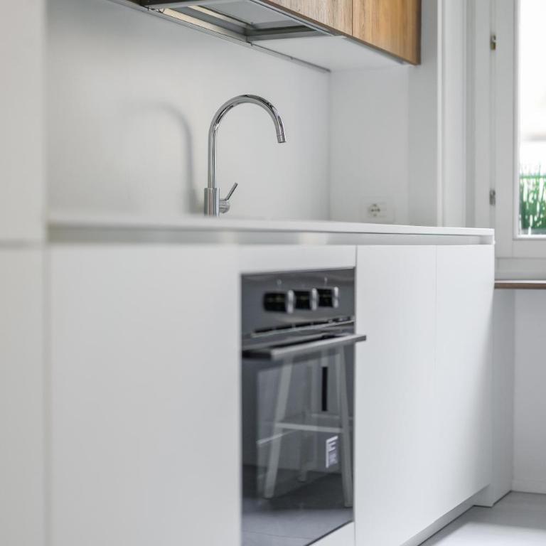 San Babila Luxury Apartment - Appartamento con 2 Camere da Letto e Vista Città - 17