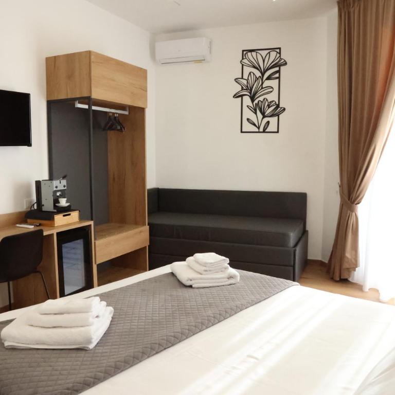 Palermo Centro Affittacamere Spina - Deluxe Room (2 Adults + 1 Child) - 6