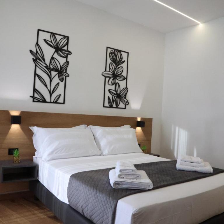 Palermo Centro Affittacamere Spina - Deluxe Room (2 Adults + 1 Child) - 2