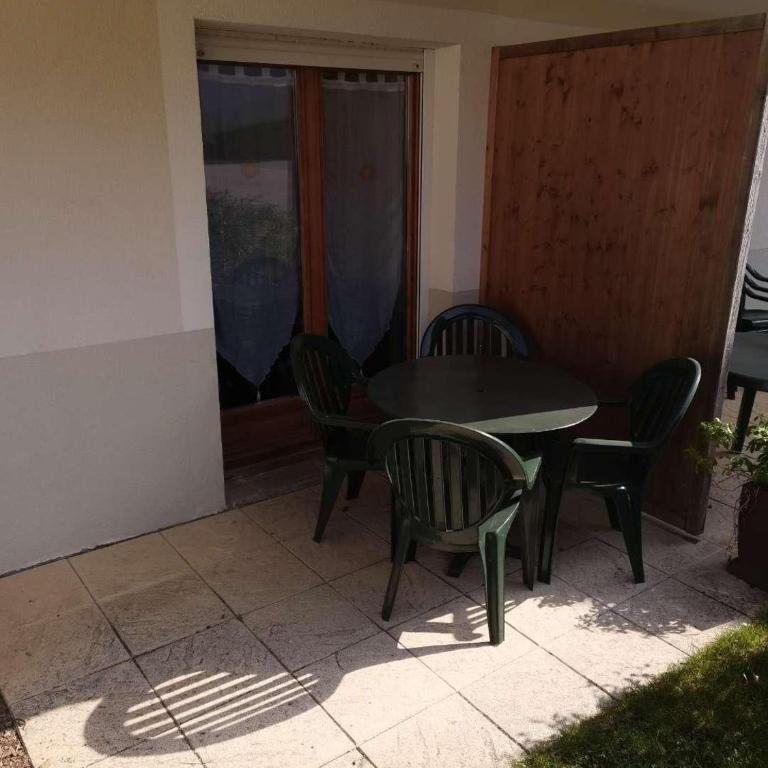 Petit cocon entre lac, golf et montagne, proche d'Annecy - Appartement avec Terrasse - 48