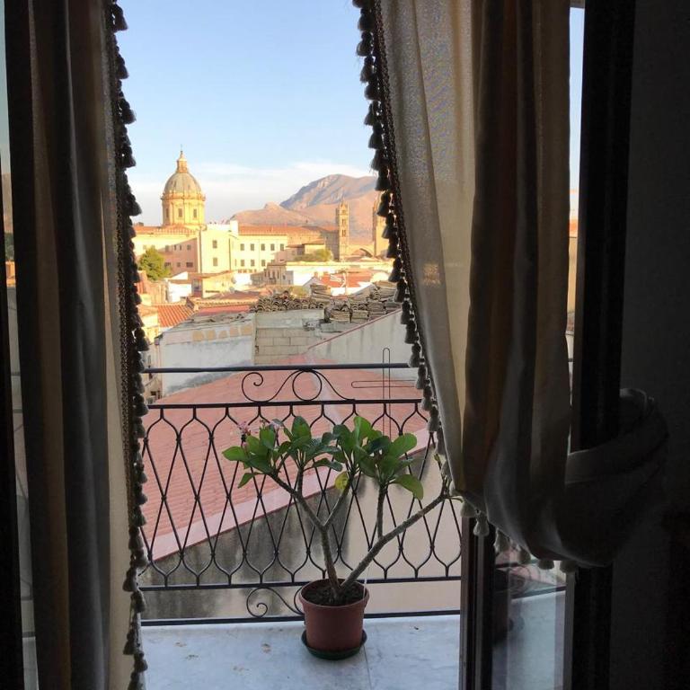 Casa Rosa - Appartamento con Vista e Balcone - 13