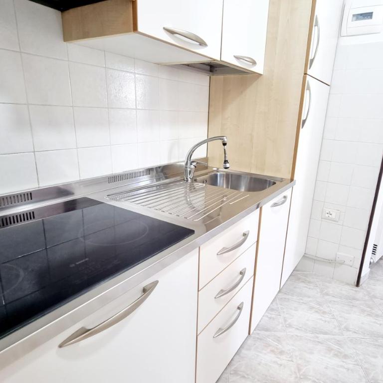 Cappuccini Appartments - Appartamento con 2 Camere da Letto e Balcone - 13