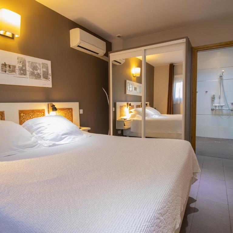 Athéna MOTEL - Appartement 1 Chambre (2 Adultes + 2 Enfants) - 4