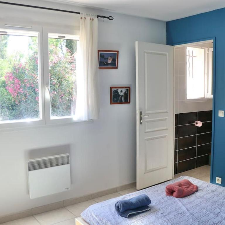 Villa moderne vue mer et collines aux Portes des Calanques - Maison de Vacances 4 Chambres - 22