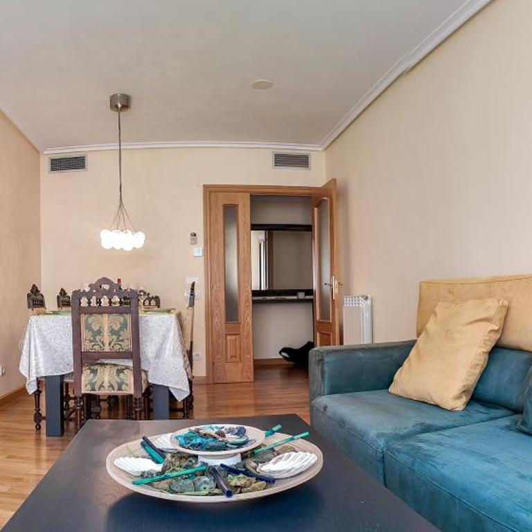 Logroño: Piso con Garaje y Piscina. - Apartamento de 3 dormitorios - 17