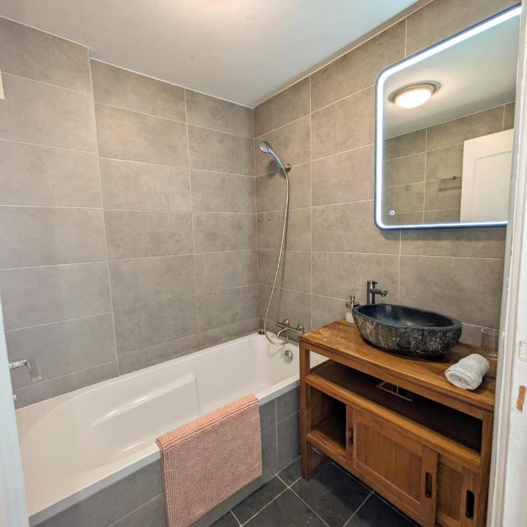 Antibes centre, joli 3 pièces - Apartamento de 2 dormitorios - 12