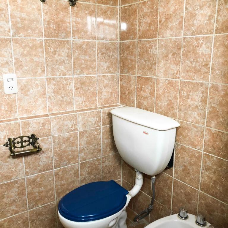 Hostal San Jorge - Family Room with Private Bathroom - 3