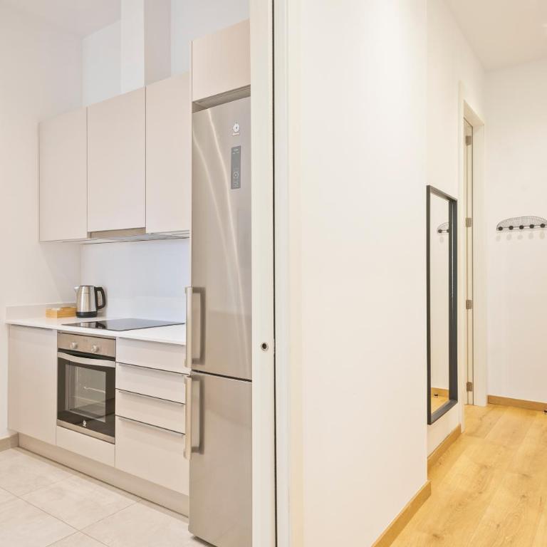 Aspasios Arc de Triomf Apartments - One-Bedroom Apartment with Balcony - 10