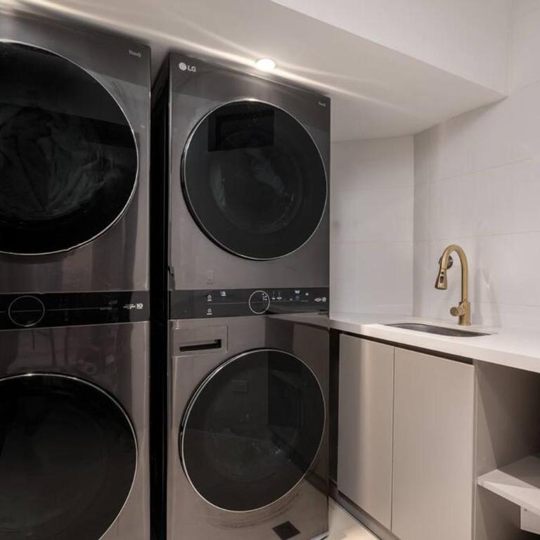 Casa Luxe - Cold Plunge, Sauna, Pool, & Jacuzzi! - Villa - 70